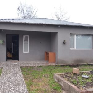Casa + Departamento en venta en Fátima