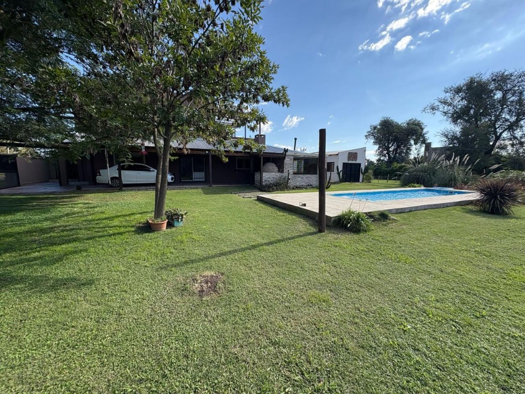 Casa quinta en La Lonja - calle Comodoro Rivadavia - Imagen 4