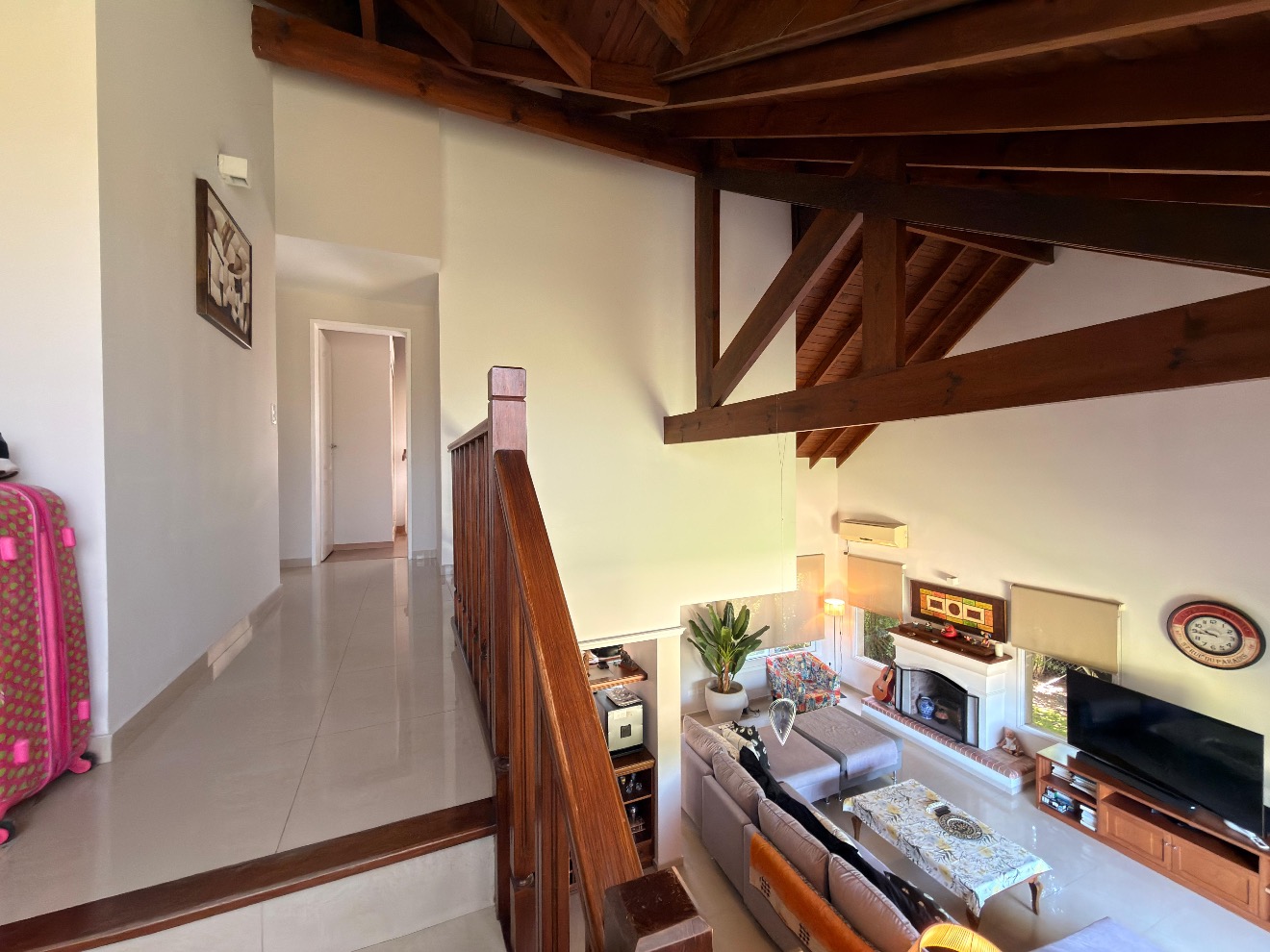 Casa en La Concepción I con fondo a pulmón verde, pileta y excelente calidad constructiva - Imagen 10