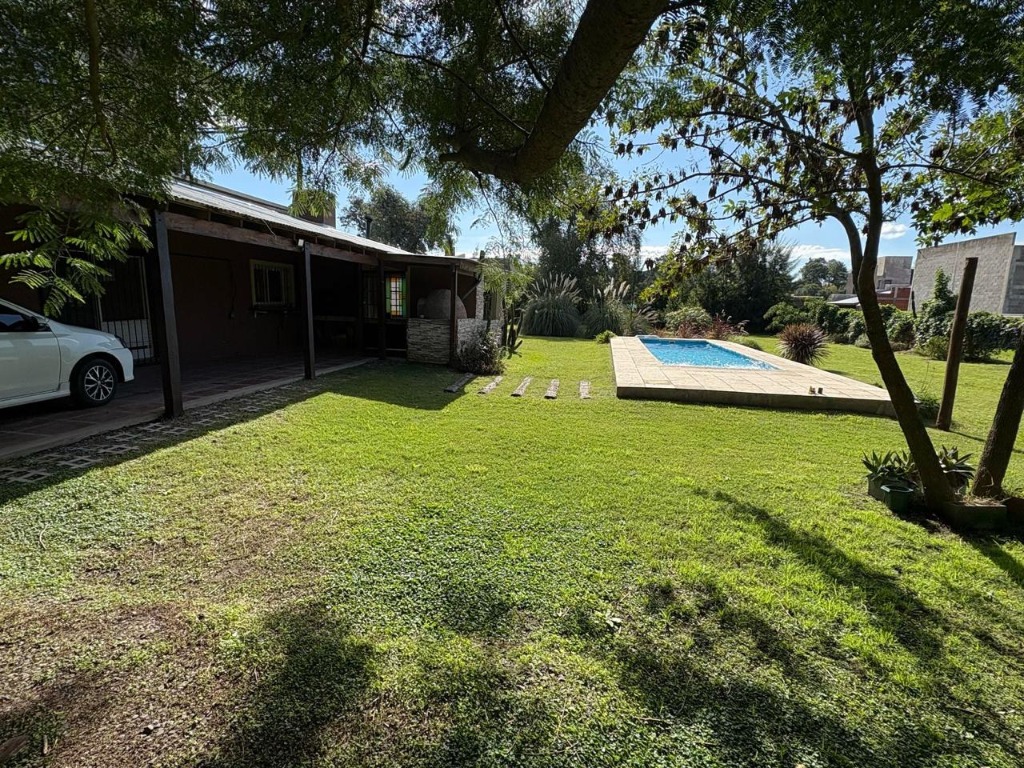 Casa quinta en La Lonja - calle Comodoro Rivadavia - Imagen 6