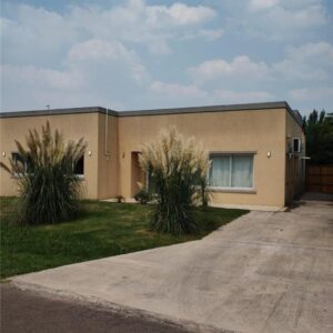 Se vende hermosa casa en Manzanares Chico