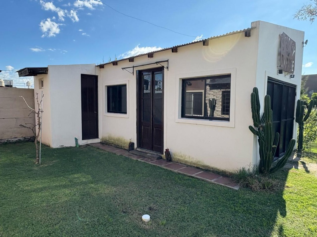 Casa quinta en La Lonja - calle Comodoro Rivadavia - Imagen 7