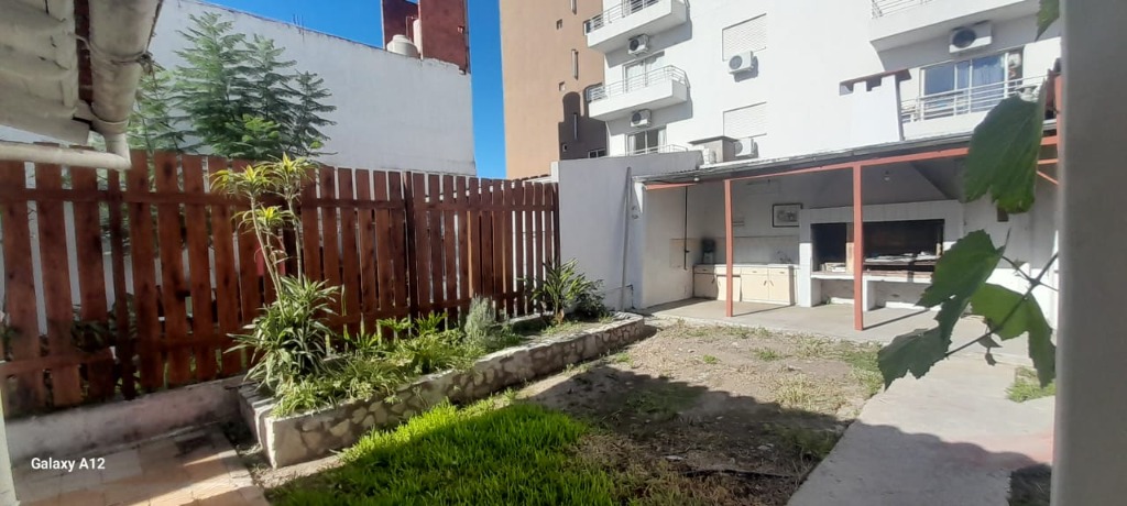 PROPIEDAD EN PILAR CENTRO - Imagen 4