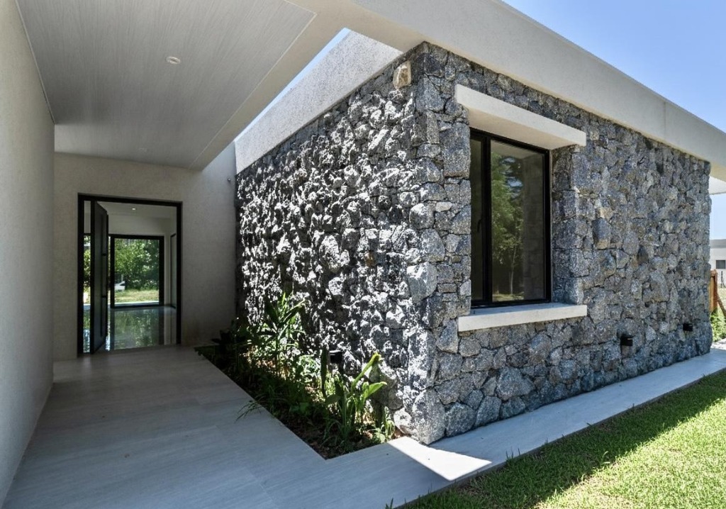 Casa Moderna a Estrenar en Venta en La Concepcion Lujan - Imagen 3