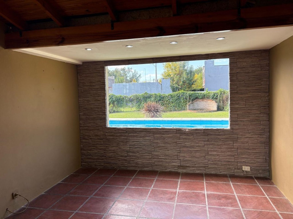 Casa quinta en La Lonja - calle Comodoro Rivadavia - Imagen 8