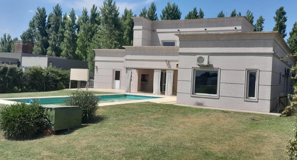 Casa 5 ambientes La Concepción Luján con inversión con renta - Imagen 17