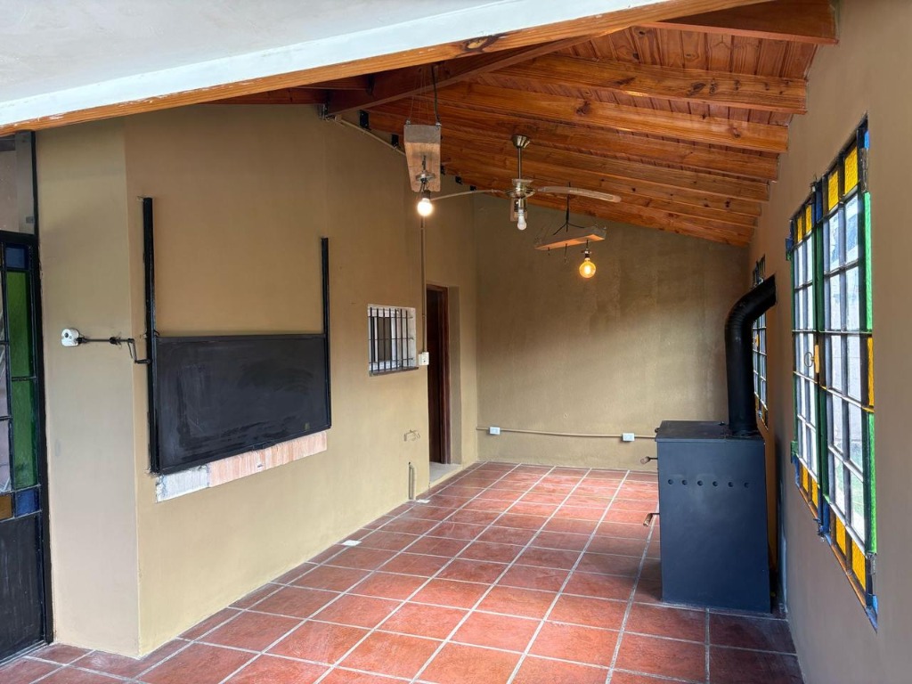 Casa quinta en La Lonja - calle Comodoro Rivadavia - Imagen 15