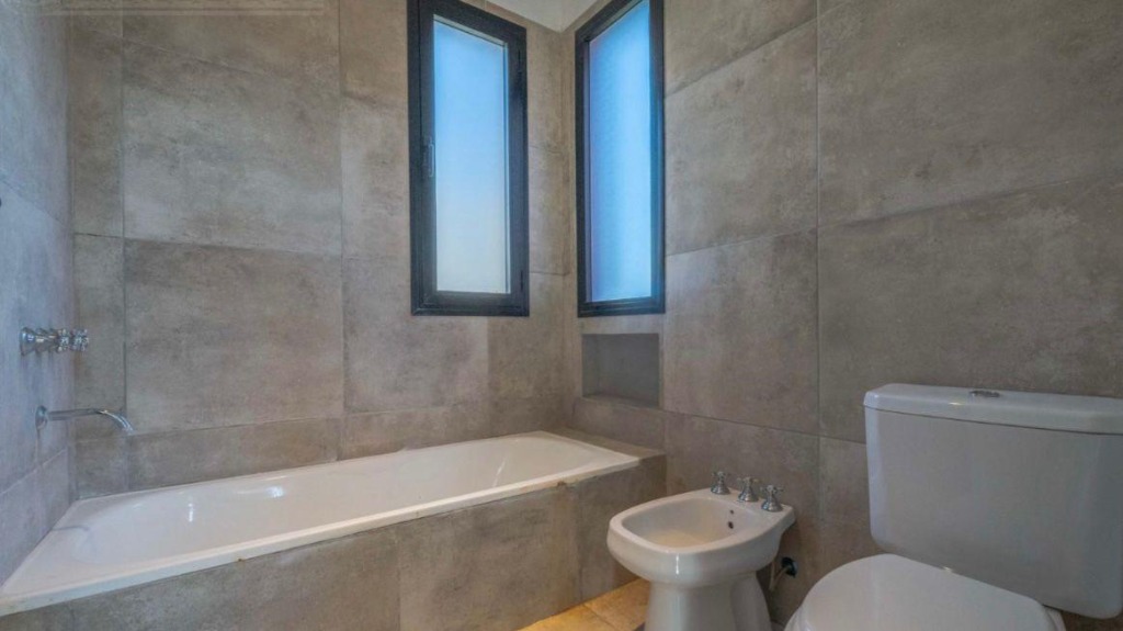 Hermosa casa en Manzanares Chico - Imagen 11
