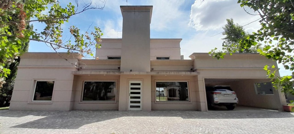 Casa 5 ambientes La Concepción Luján con inversión con renta - Imagen 15